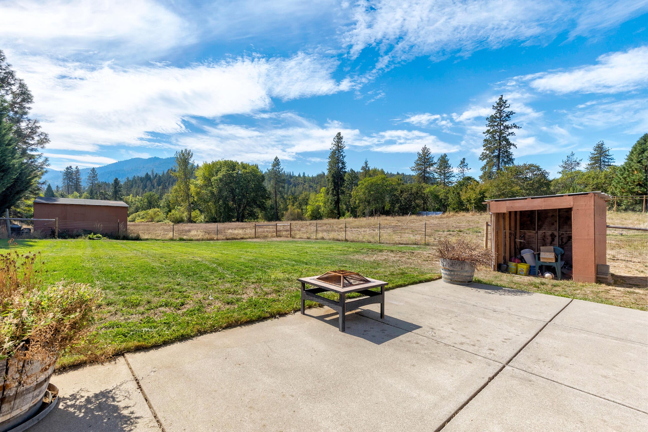437 Stringer Gap Road Grants Pass, OR 97527 - Photo 22 of 34 sg033