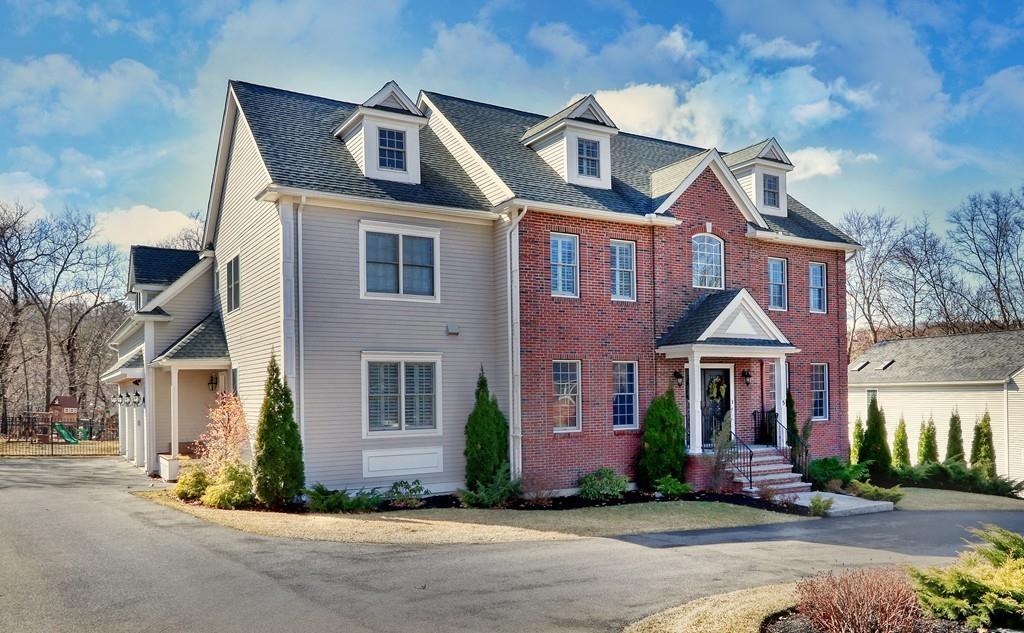 5 Wagon Wheel Road Winchester, MA 01890 - Photo 4 of 35 Gallery Image 4