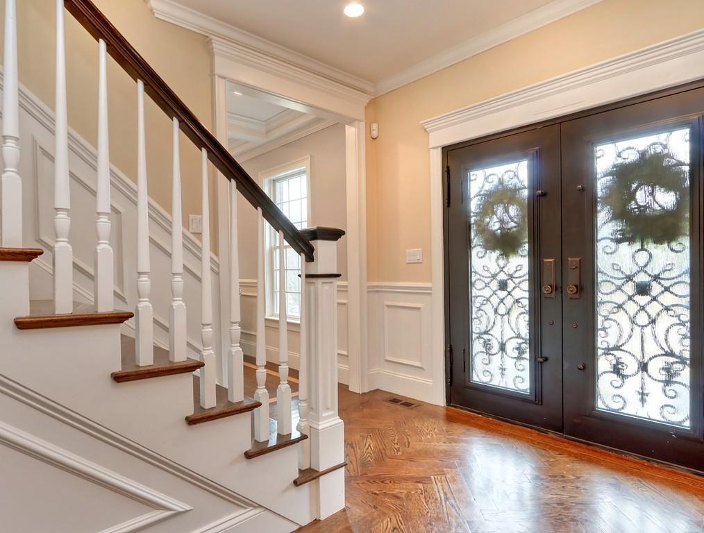 5 Wagon Wheel Road Winchester, MA 01890 - Photo 5 of 35 Gallery Image 5