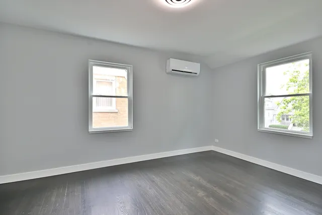 $449,000 | 7215 West Farwell Avenue, Chicago, IL 60631