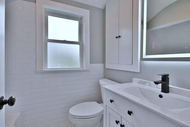 $449,000 | 7215 West Farwell Avenue, Chicago, IL 60631