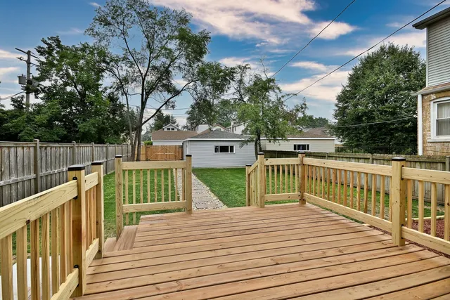 $449,000 | 7215 West Farwell Avenue, Chicago, IL 60631