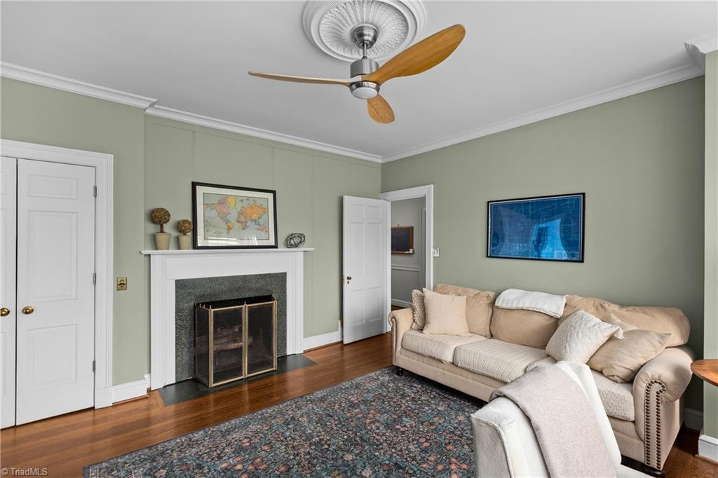 417 Hillcrest Drive High Point, NC 27262 - Photo 15 of 50