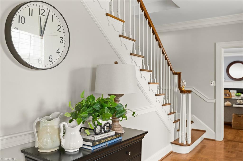 417 Hillcrest Drive High Point, NC 27262 - Photo 23 of 50 Elevator