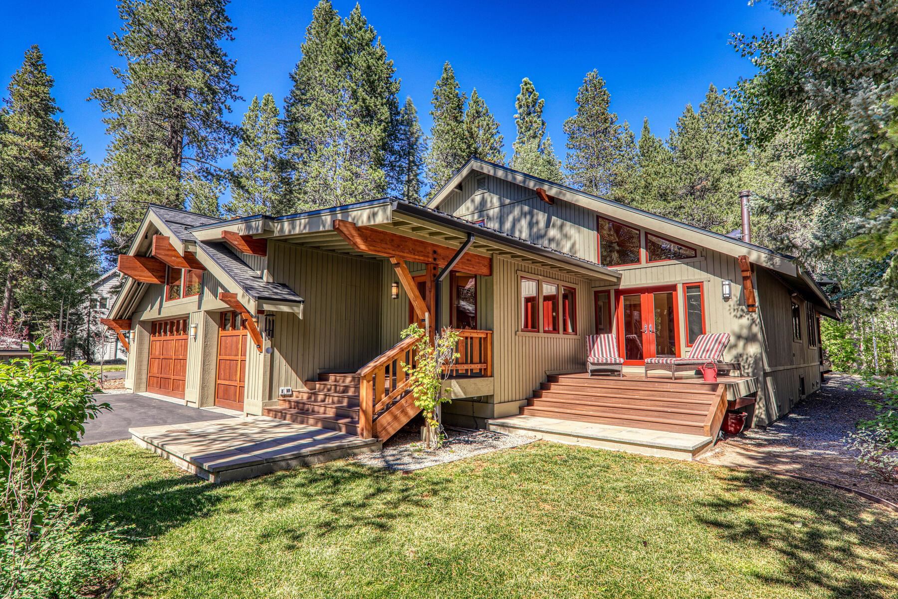 12167 Oslo Drive Truckee, CA 96161 - Photo 2 of 25 a front view of a house with a yard
