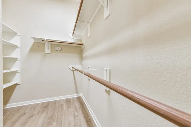 $2,400 | 7201 Valentine Lane, Pearland, TX 77584