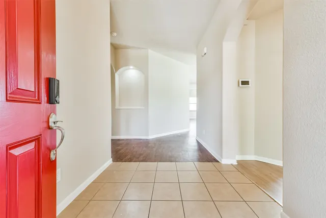 $2,400 | 7201 Valentine Lane, Pearland, TX 77584