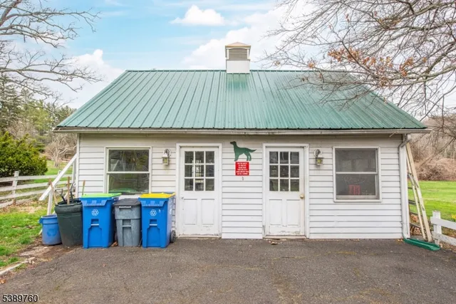 $899,000 | 570 Mine Brook Road, Bernardsville, NJ 07924