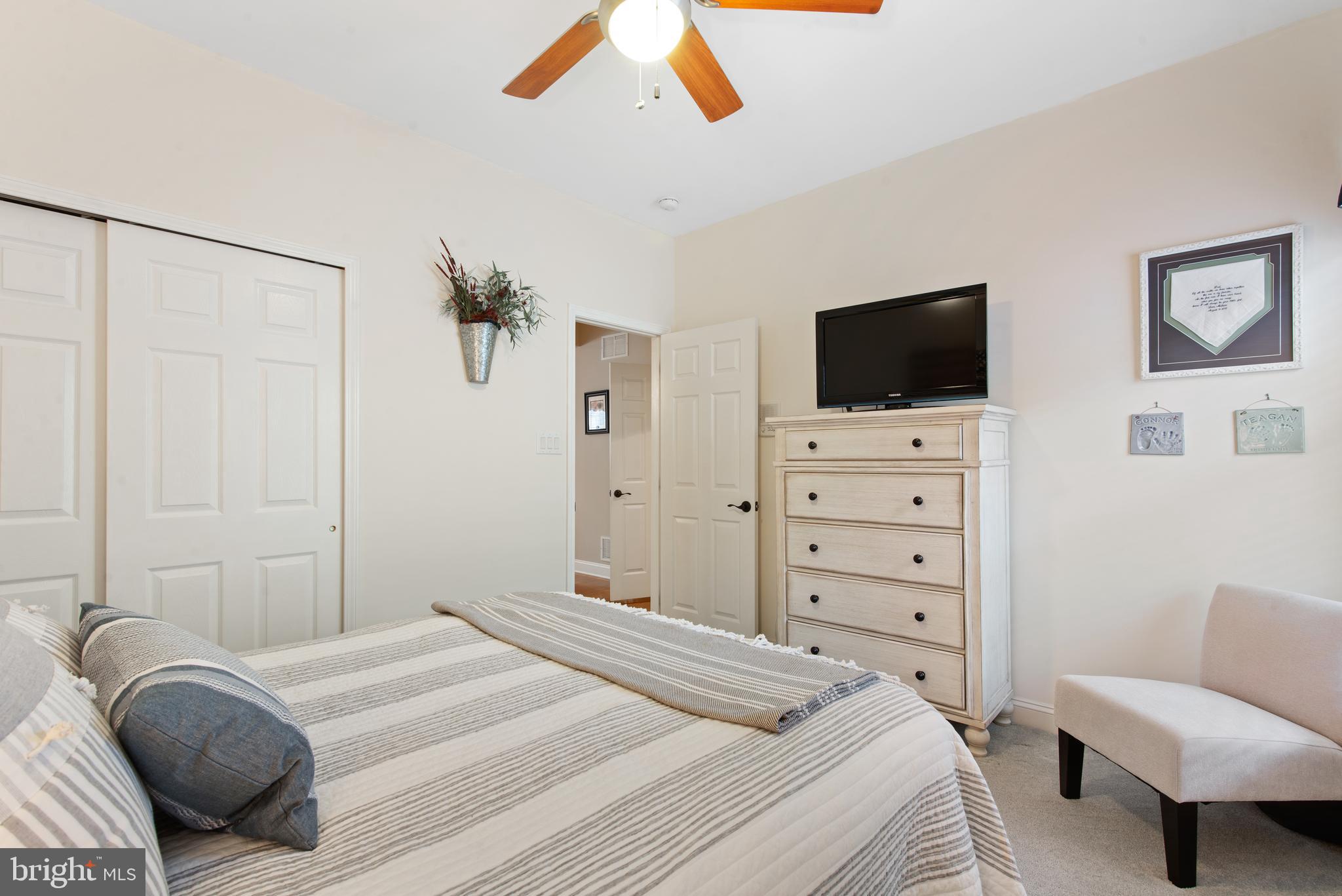 140 Somerfield Road Swedesboro, NJ 08085 - Photo 22 of 40 Large closet and ceiling fan