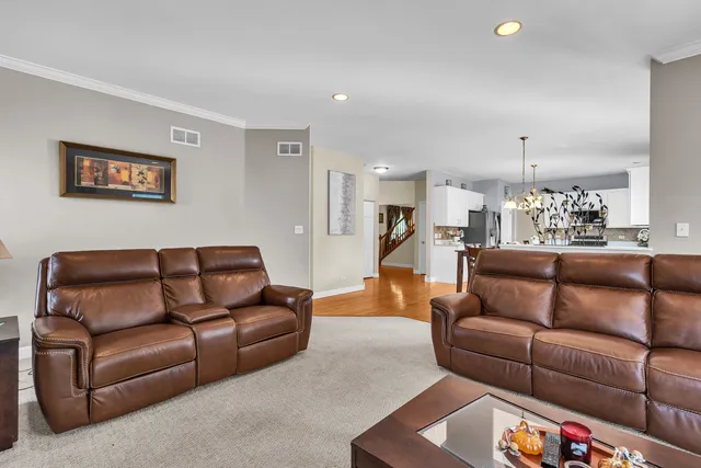 $587,000 | 240 Hearthstone Drive, Bartlett, IL 60103