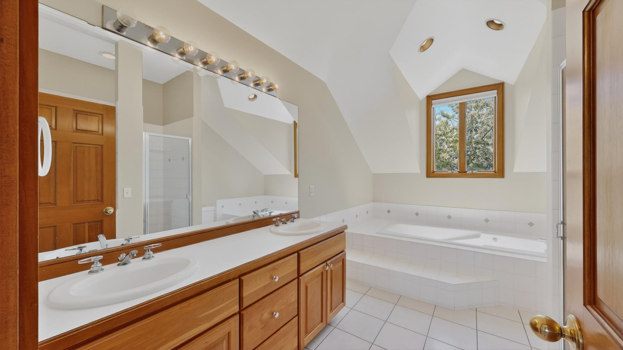 1052 Foxcroft Circle Southwest Rochester, MN 55902 - Photo 29 of 63