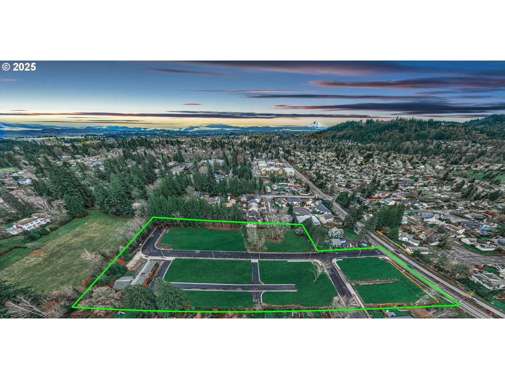 Southwest Mawrcrest Avenue, Unit 3134 Gresham, OR 97030 - Photo 2 of 9 a black and white photo of a field