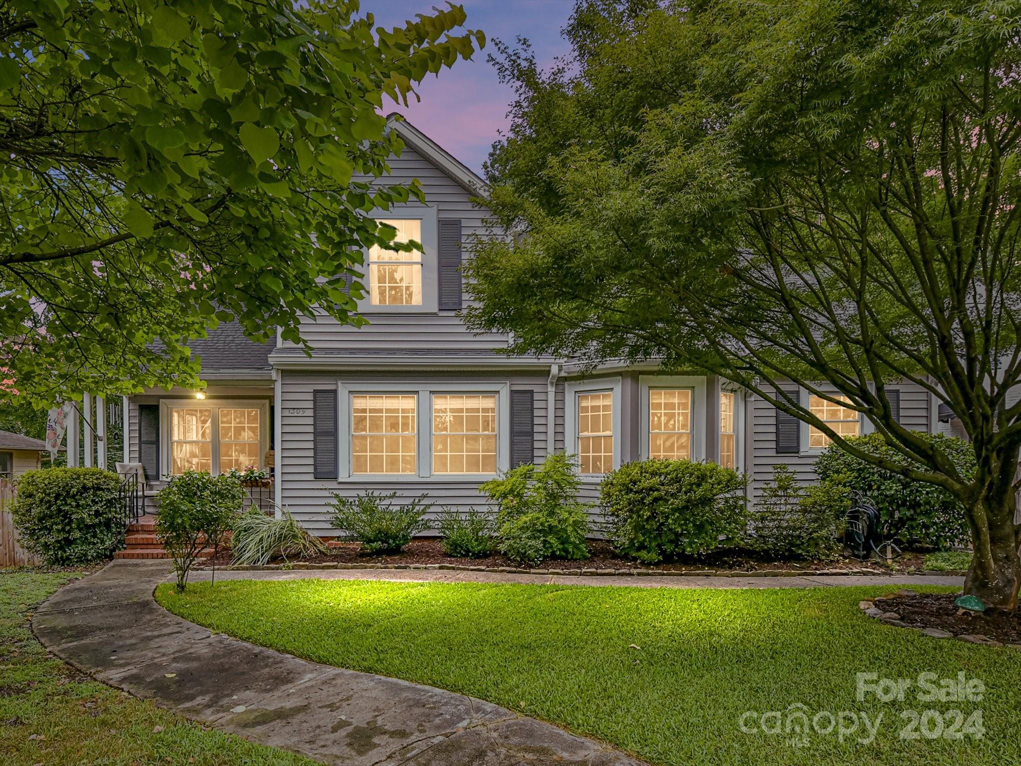 1309 Morningside Drive Charlotte, NC 28205 - Photo 34 of 41 a front view of a house with garden