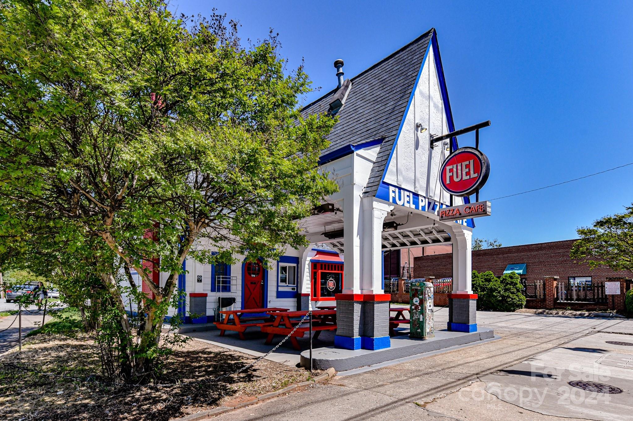 1309 Morningside Drive Charlotte, NC 28205 - Photo 39 of 41 a view of a street with sitting area