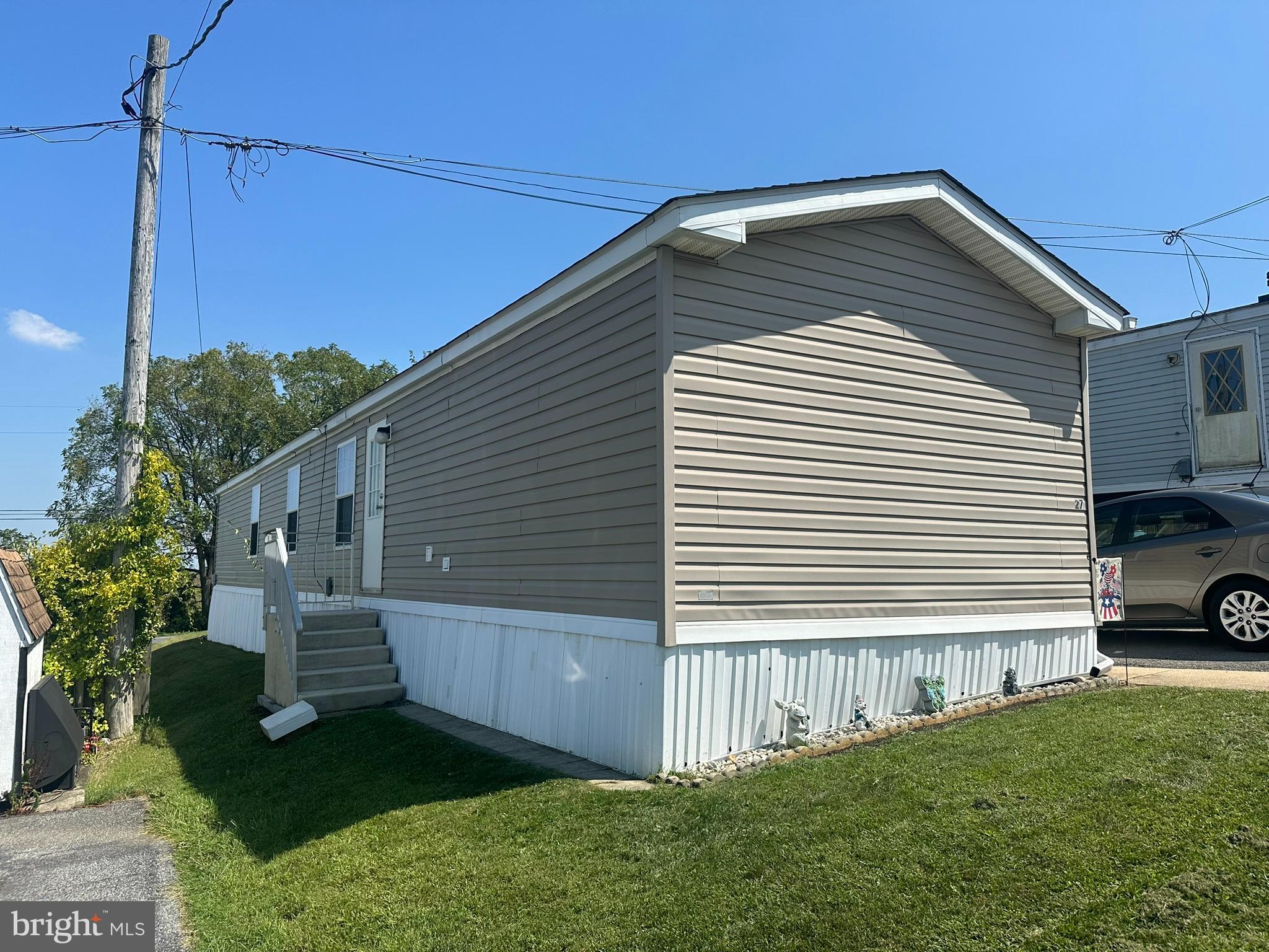 27 Roth Avenue Mertztown, PA 19539 - Photo 2 of 20 Gallery Image 2