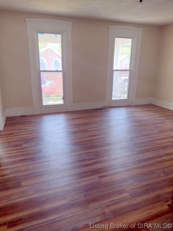 748 West 3rd Street Madison, IN 47250 - Photo 4 of 28 Gallery Image 4