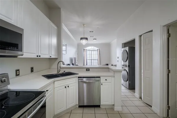 $245,000 | 141 Reserve Circle, Unit 113, Oviedo, FL 32765