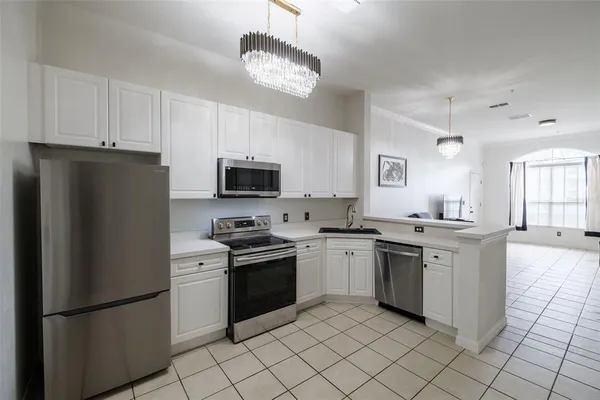 $245,000 | 141 Reserve Circle, Unit 113, Oviedo, FL 32765