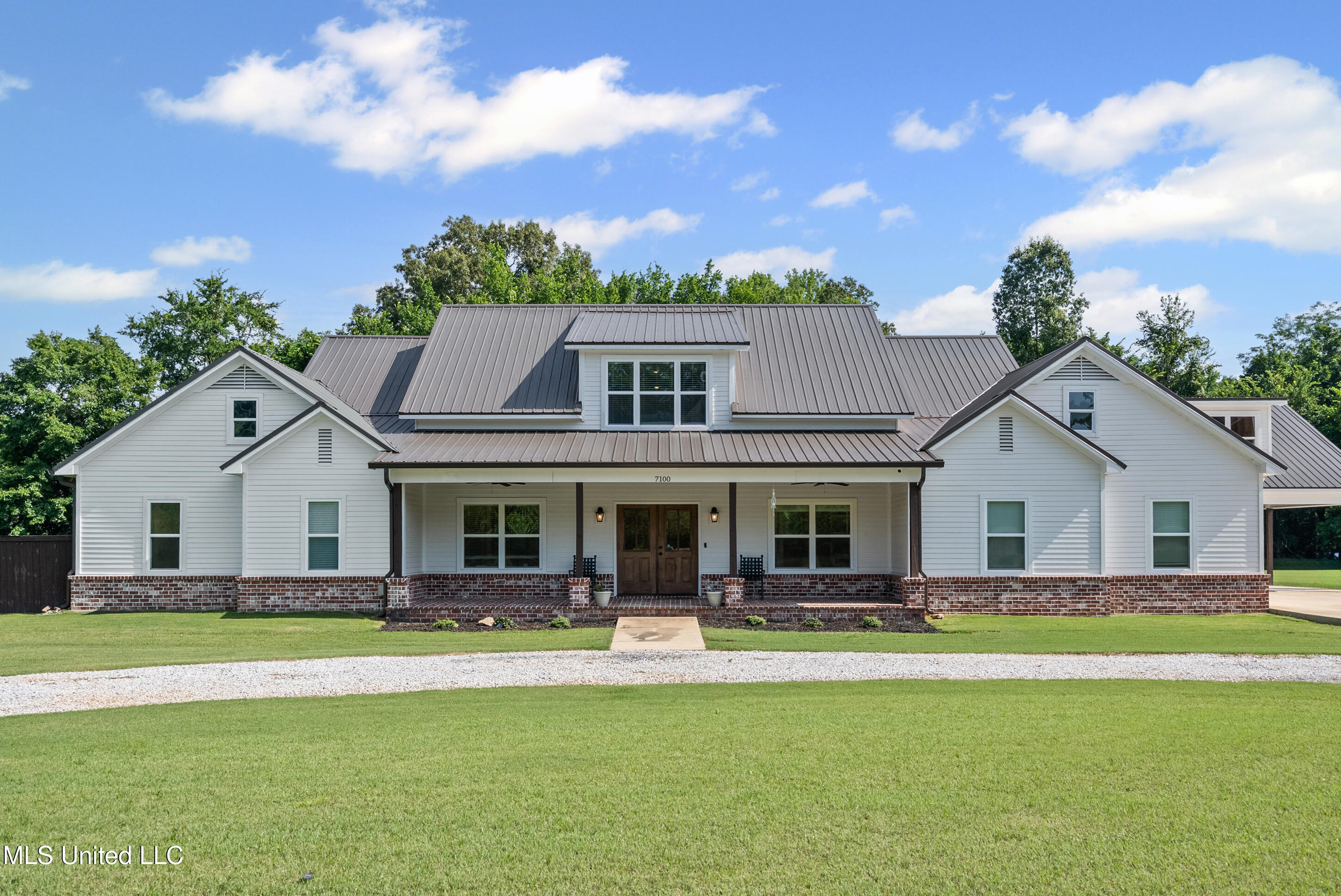 7100 County Line Road Coldwater, MS 38618 - Photo 2 of 36 2_dsc03670