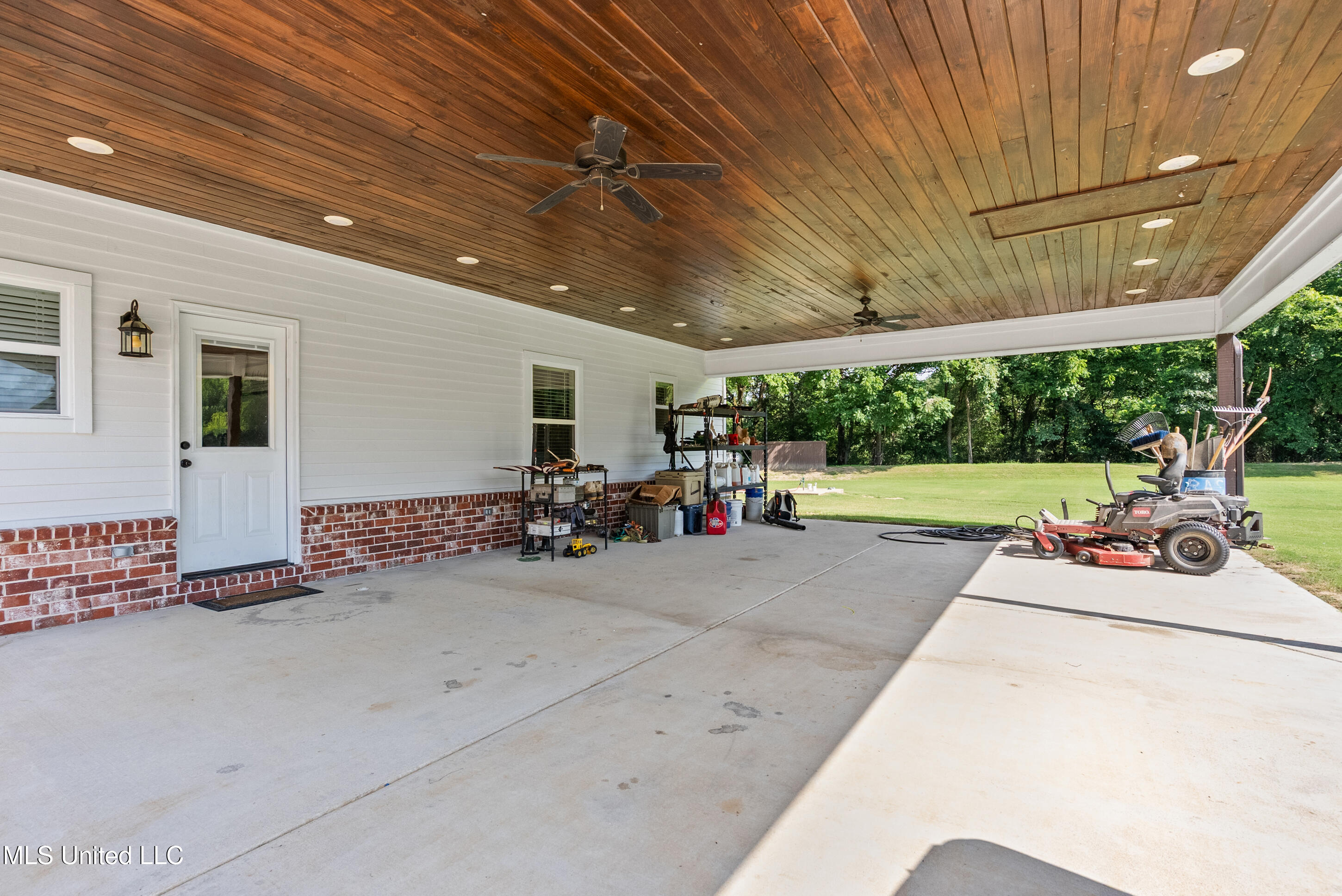 7100 County Line Road Coldwater, MS 38618 - Photo 32 of 36 31_dsc03690