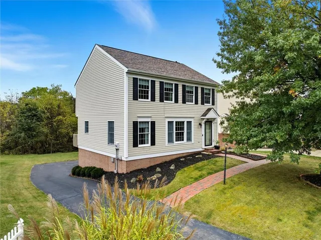 $3,500 | 322 Bridlewood Court, Canonsburg, PA 15317