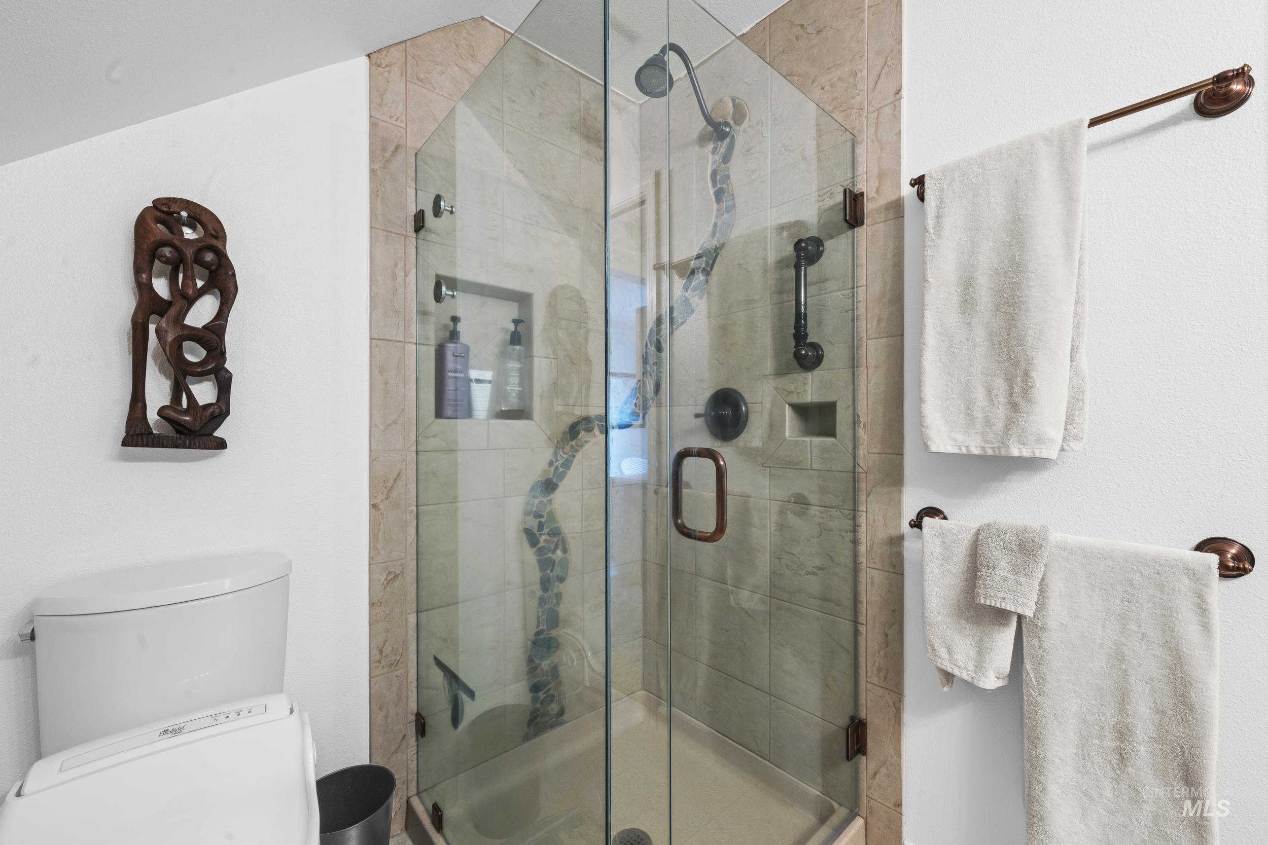 69 River Ranch Road Garden Valley, ID 83622 - Photo 27 of 50 Full bath featuring toilet and a shower stall