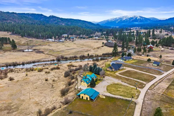 $1,025,000 | 69 River Ranch Road, Garden Valley, ID 83622