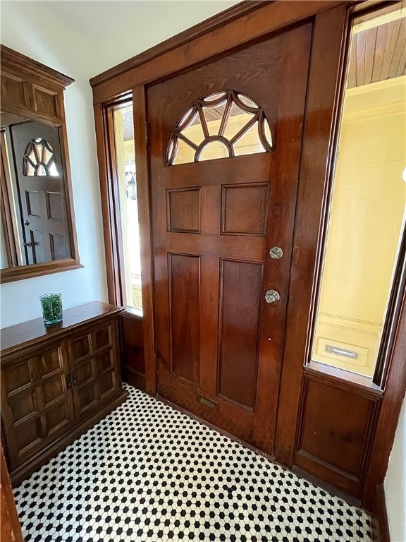 72 Riverfarm Road Cranston, RI 02910 - Photo 4 of 21