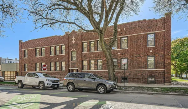 $3,600 | 5014 North Rockwell Street, Unit 1N, Chicago, IL 60625
