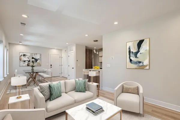 $3,600 | 5014 North Rockwell Street, Unit 1N, Chicago, IL 60625