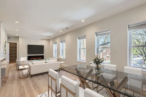 $3,600 | 5014 North Rockwell Street, Unit 1N, Chicago, IL 60625