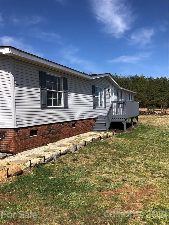 5412 Johnson Bridge Road Hickory, NC 28602 - Photo 1 of 26 Gallery Image 1