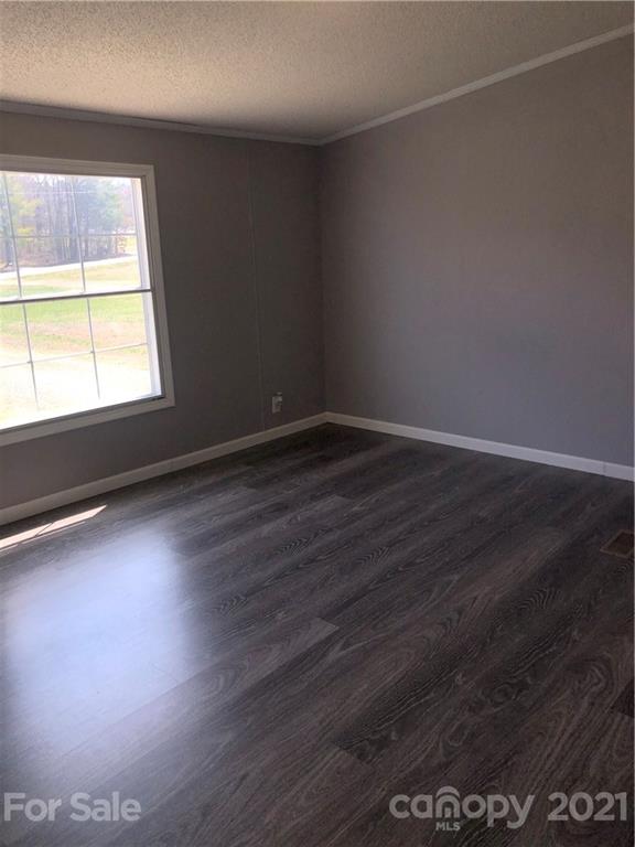 5412 Johnson Bridge Road Hickory, NC 28602 - Photo 20 of 26 Gallery Image 20