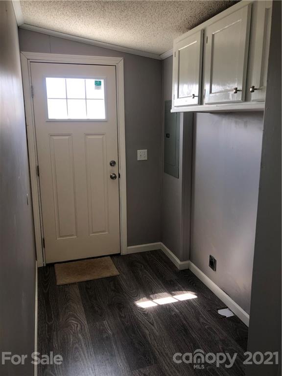 5412 Johnson Bridge Road Hickory, NC 28602 - Photo 7 of 26 Gallery Image 7