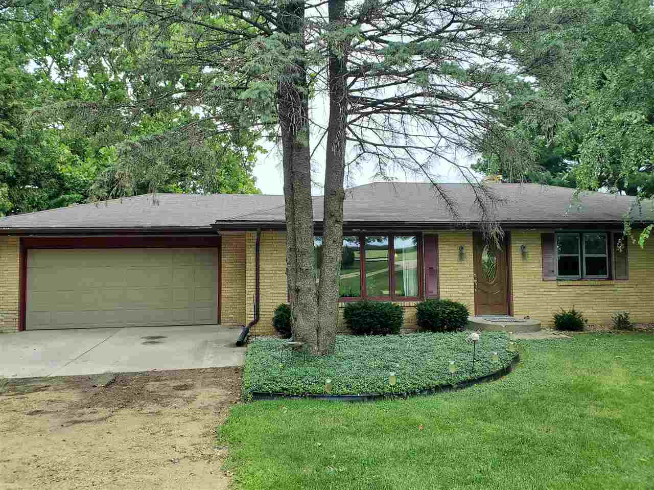 8909 Telegraph Road Winnebago, IL 61088 - Photo 1 of 24 Gallery Image 1