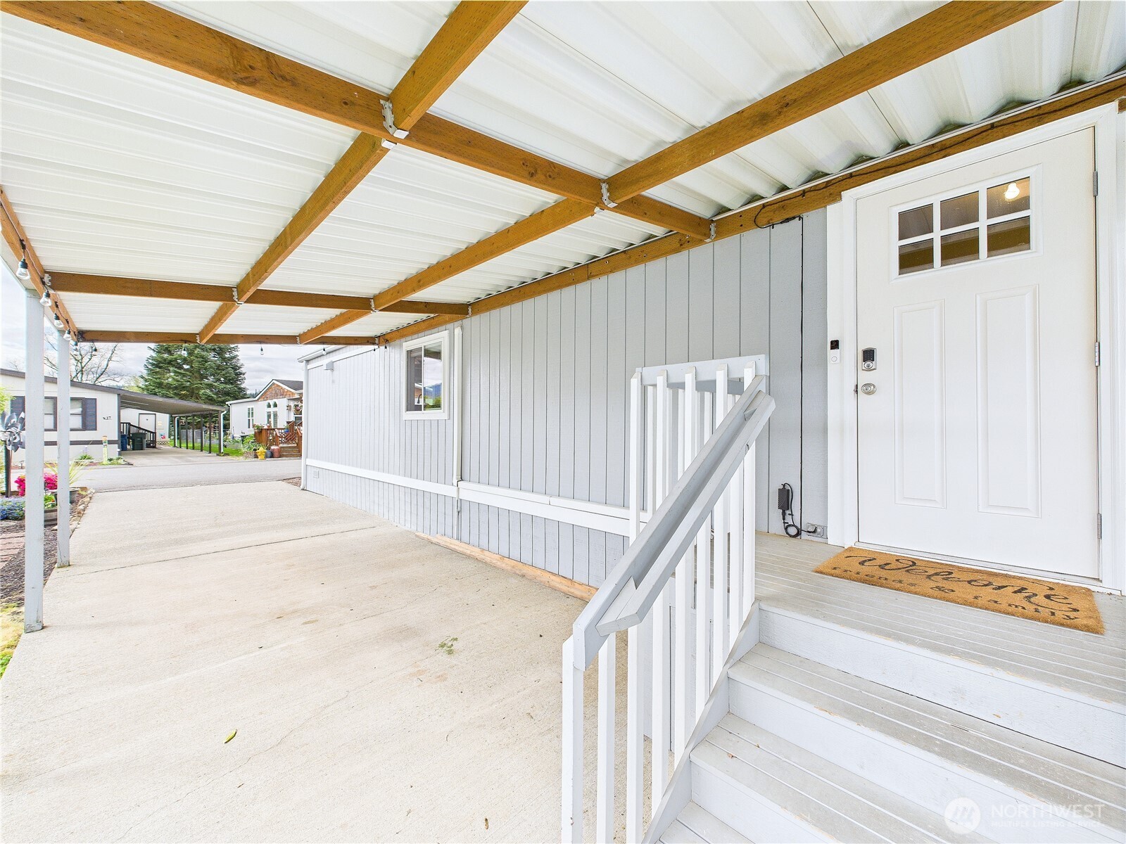 212 Old Owen Road, Unit 43 Sultan, WA 98294 - Photo 19 of 22 a view of a garage