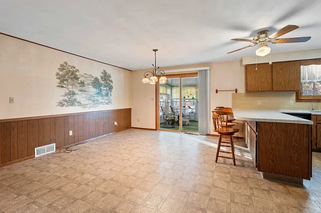 $340,000 | W6515 Greenville Drive, Greenville, WI 54942