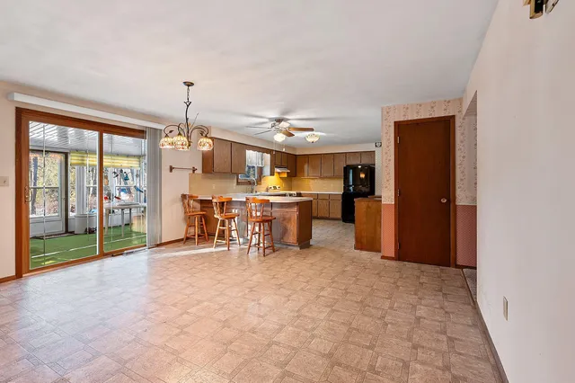 $340,000 | W6515 Greenville Drive, Greenville, WI 54942