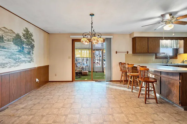 $340,000 | W6515 Greenville Drive, Greenville, WI 54942