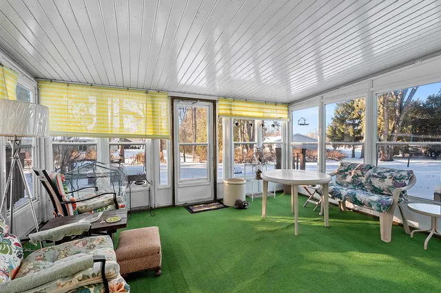 $340,000 | W6515 Greenville Drive, Greenville, WI 54942