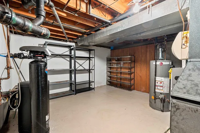 $340,000 | W6515 Greenville Drive, Greenville, WI 54942