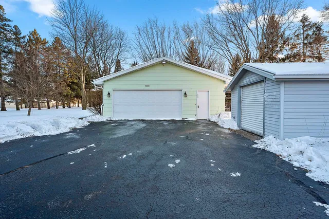 $340,000 | W6515 Greenville Drive, Greenville, WI 54942