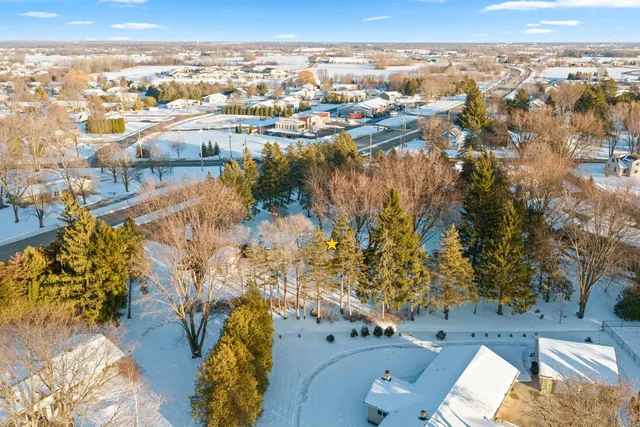 $340,000 | W6515 Greenville Drive, Greenville, WI 54942