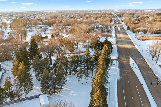 $340,000 | W6515 Greenville Drive, Greenville, WI 54942