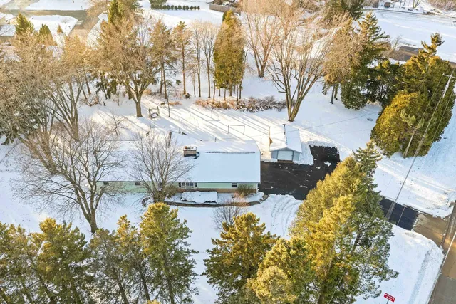 $340,000 | W6515 Greenville Drive, Greenville, WI 54942