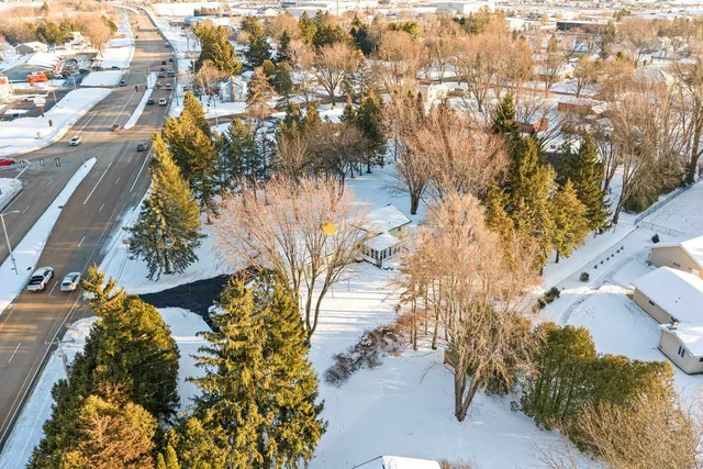 $340,000 | W6515 Greenville Drive, Greenville, WI 54942