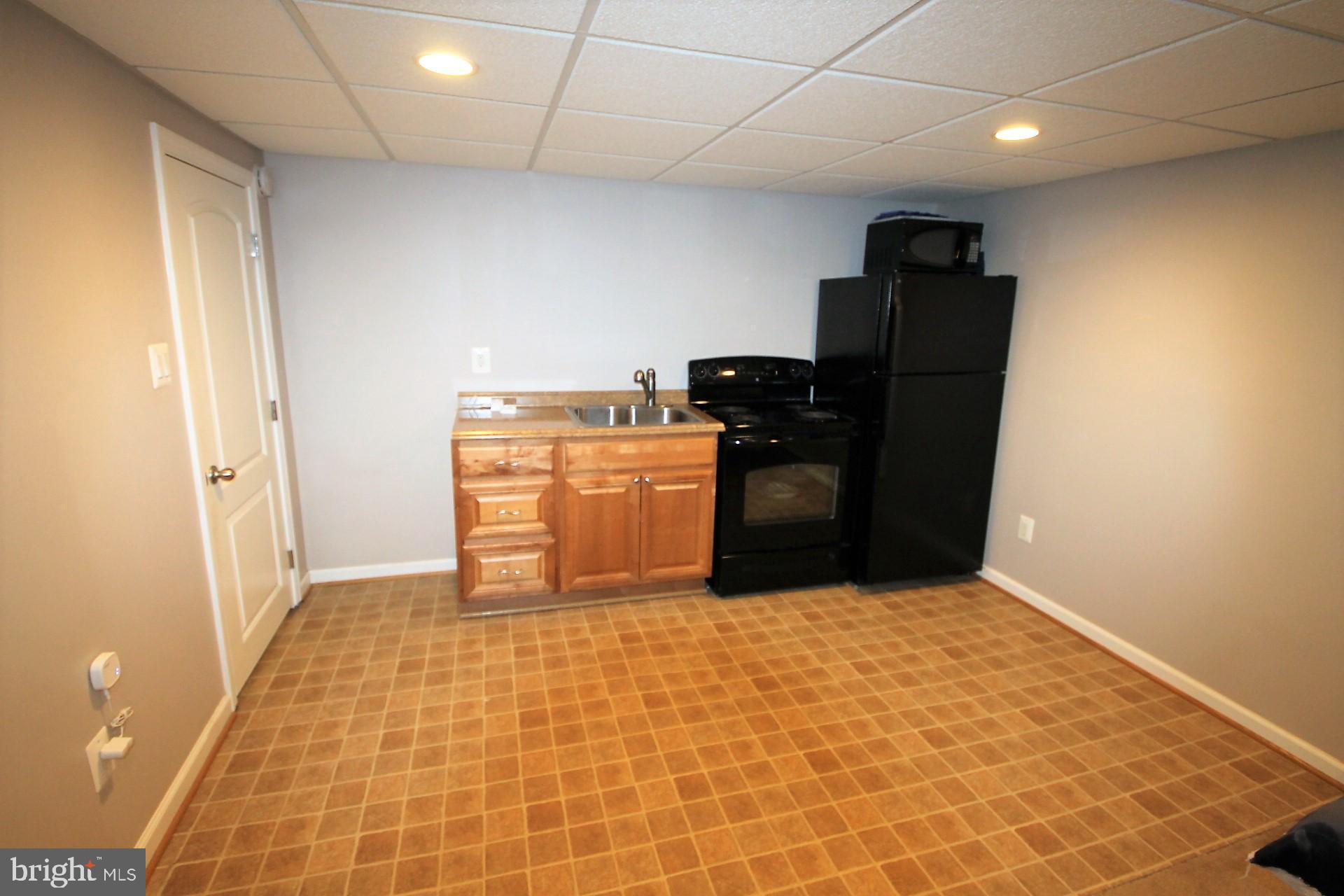 22 Manchester Road Pasadena, MD 21122 - Photo 14 of 21 Gallery Image 14
