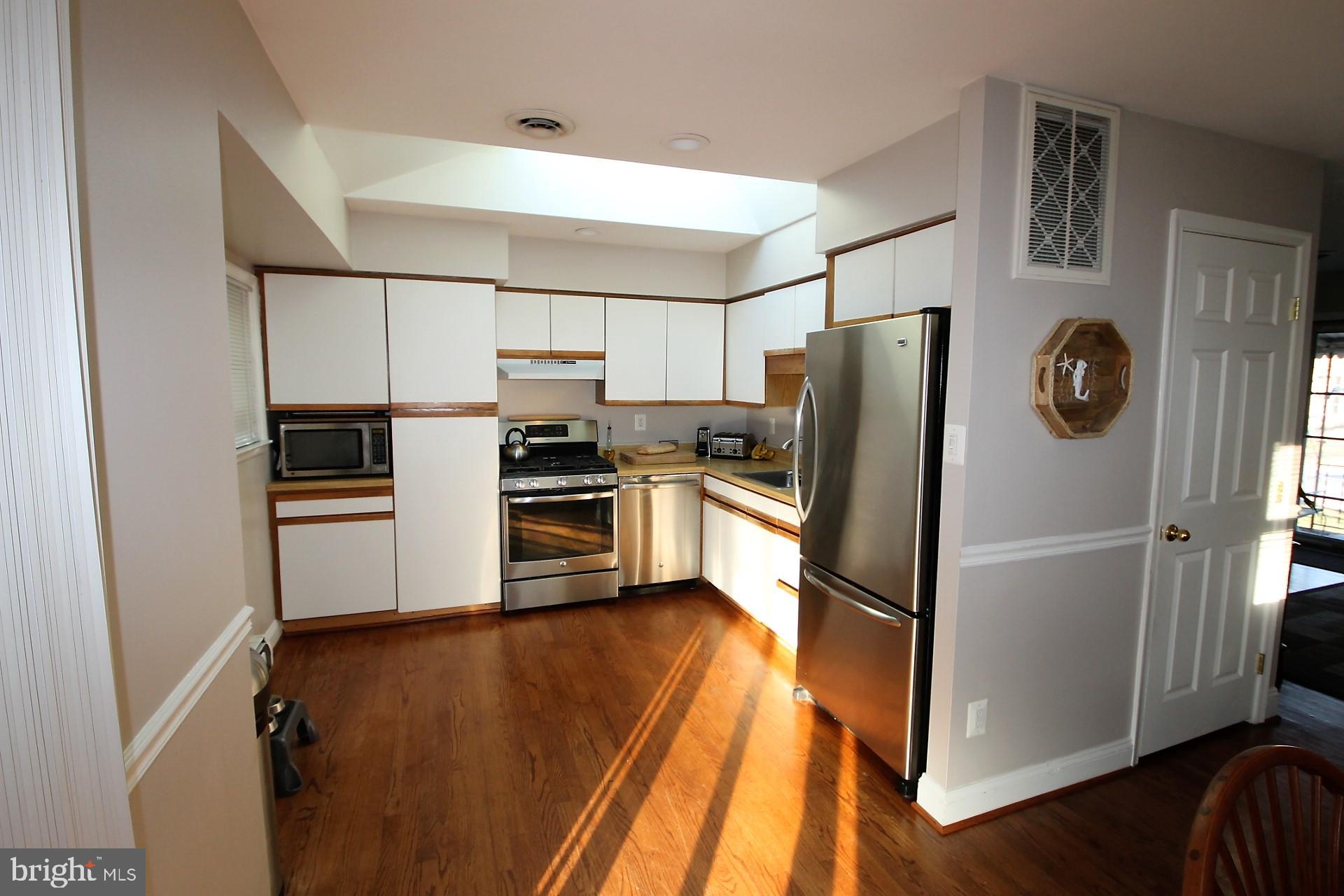 22 Manchester Road Pasadena, MD 21122 - Photo 5 of 21 Gallery Image 5