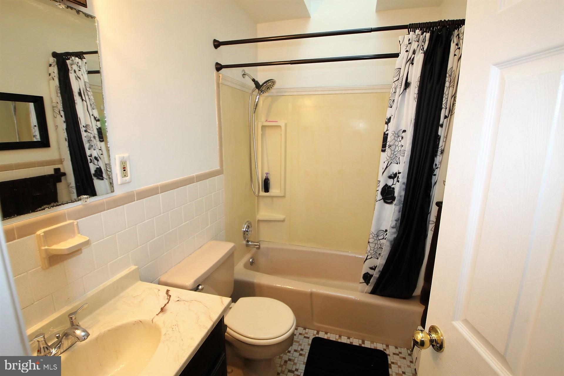 22 Manchester Road Pasadena, MD 21122 - Photo 10 of 21 Gallery Image 10