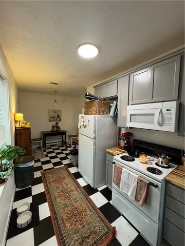 $1,750 | 1300 Antone Street, Bryan, TX 77803